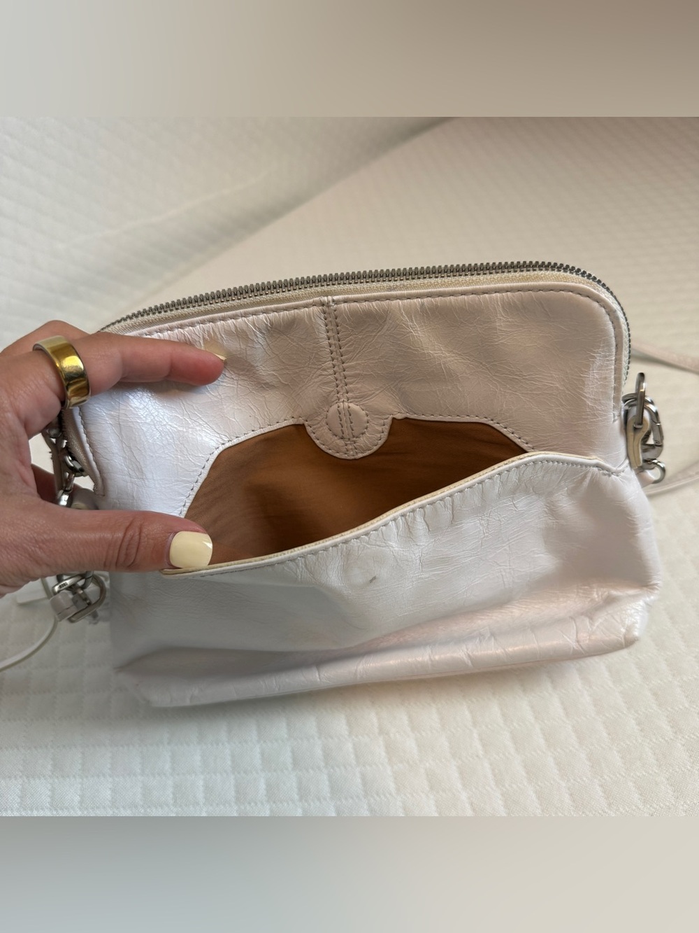 HOBO The Original White Leather Crossbody Or Shoulder Bag Minimalist Chic Boho - Picture 8 of 15
